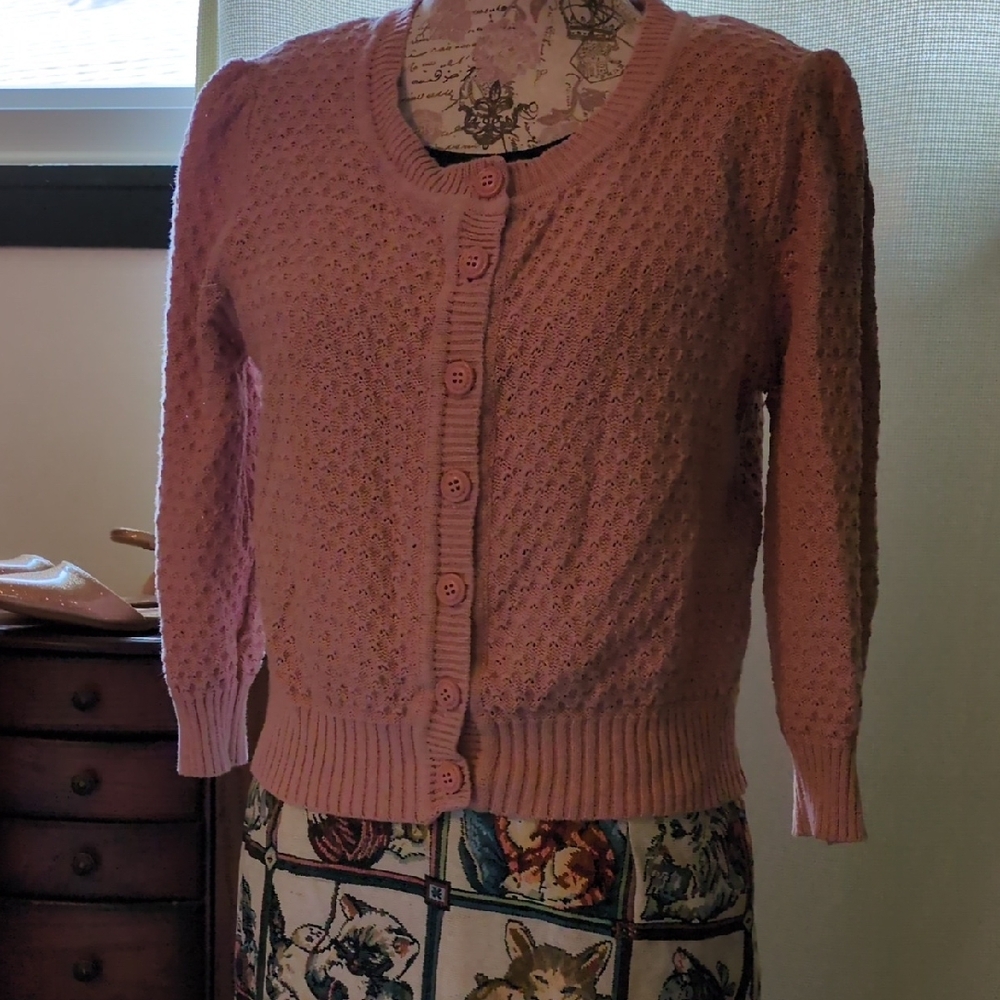 Elegant Pink Women's Cardigan